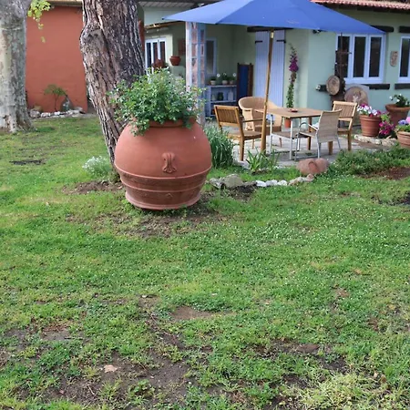 Holiday home Lo Dell'artista