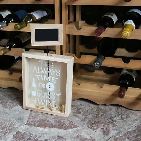 Holiday home Lo Dell'artista
